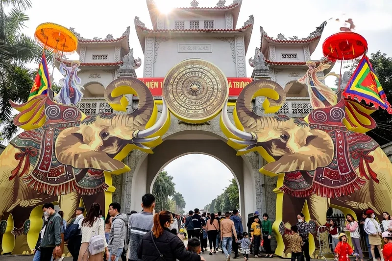 Lưu lại khoảnh khắc đẹp tại Hình ảnh của Đền Hai Bà Trưng