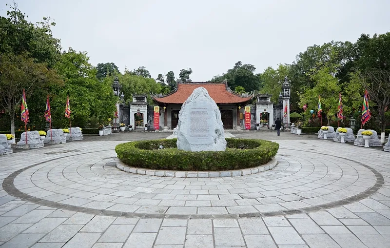 Ngắm nhìn kiến trúc cổ trong hình ảnh của Đền thờ Hai Bà Trưng
