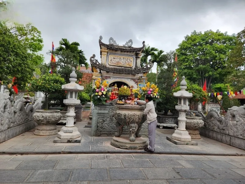 Tìm hiểu lịch sử anh hùng tại Đền Kiếp Bạc