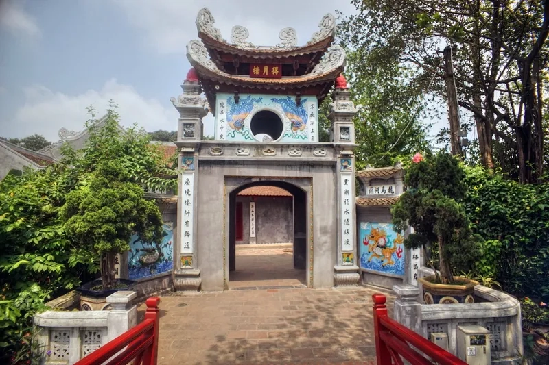 Kinh nghiệm tham quan đền Ngọc Sơn