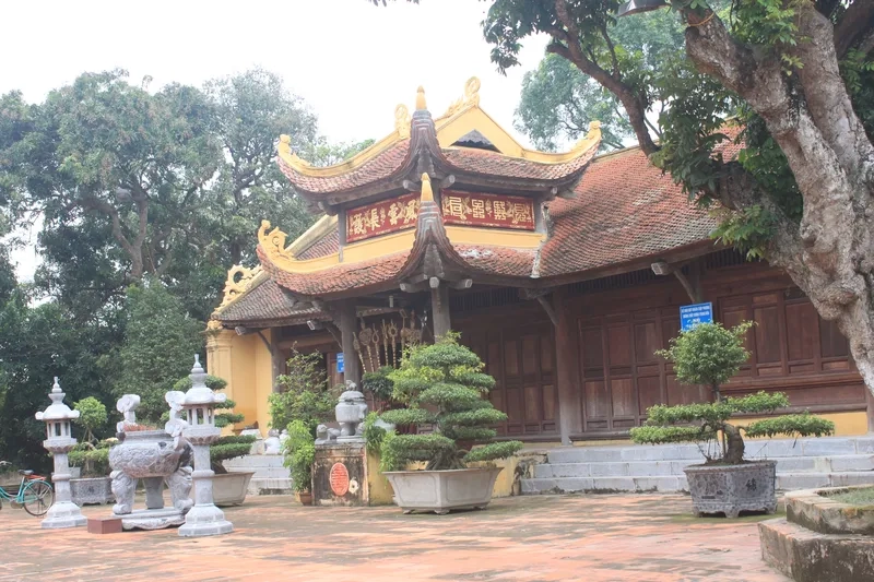 Kiến trúc và không gian của Đền Trần Thương