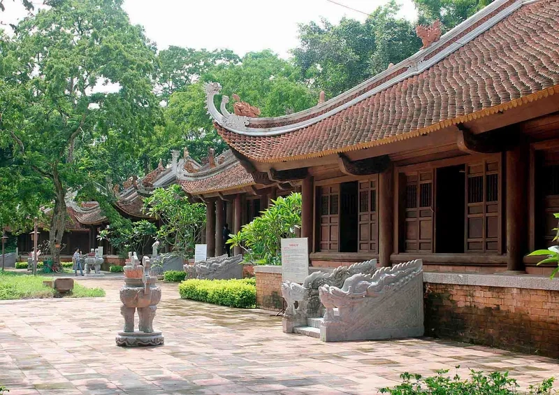 Bạn đã từng ghé thăm khu di tích Lam Kinh thờ ai chưa