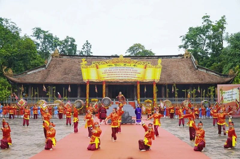 Một góc nhìn khác qua hình ảnh di tích lịch sử Lam Kinh