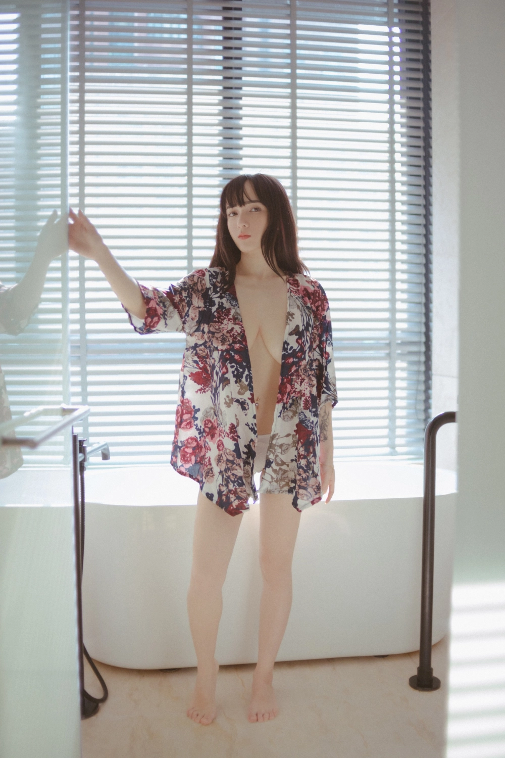 Gái xinh vú to tròn mang nét đẹp gợi cảm bốc lửa đầy sức hút