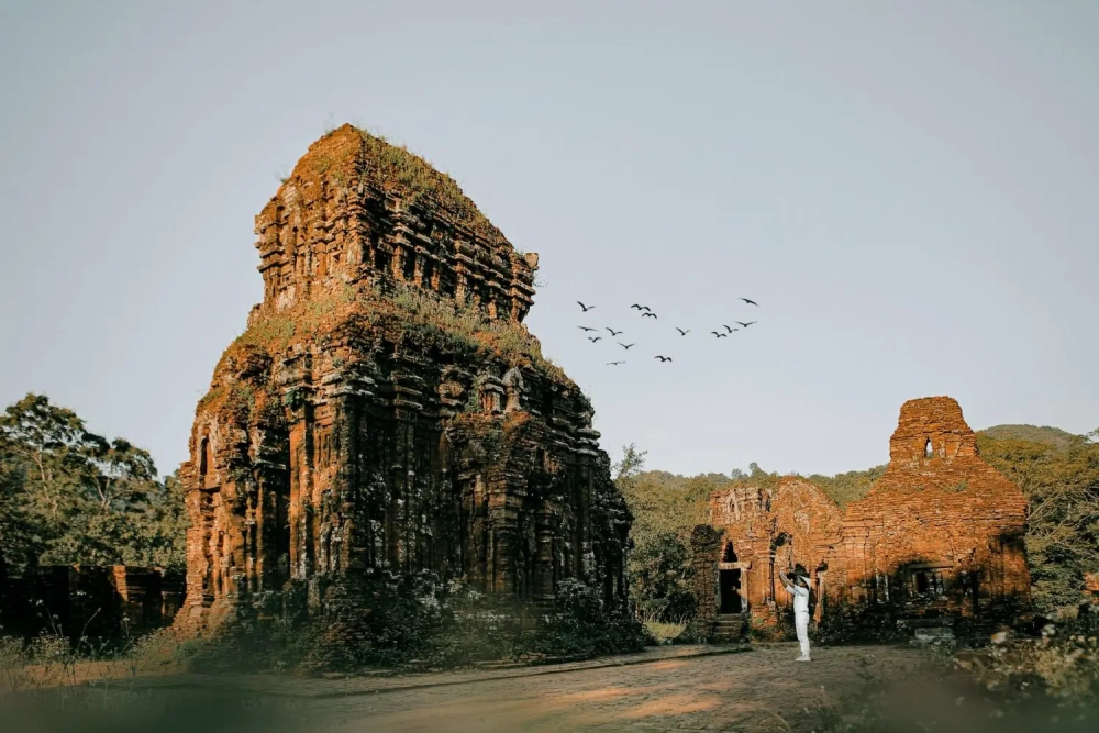 Tháp A1 – biểu tượng đỉnh cao của nghệ thuật kiến trúc Champa cổ đại.