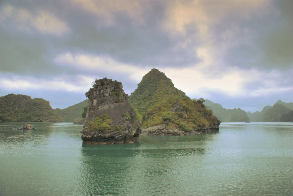 Toàn cảnh Vịnh Hạ Long - Cát Bà, di sản thiên nhiên thế giới mới nhất.