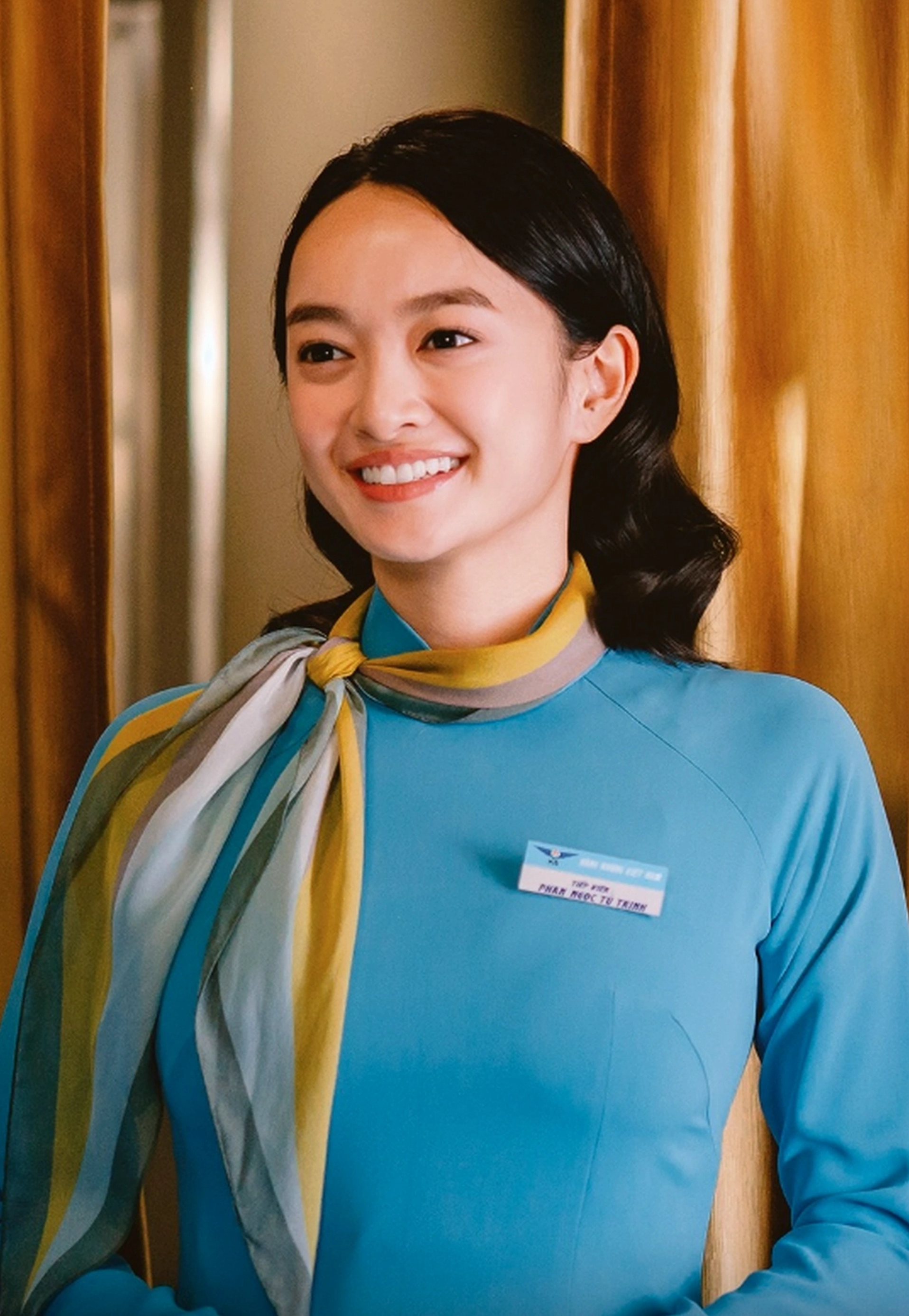 Nhan sắc cuốn hút đời thực của nữ tiếp viên Kaity Nguyễn