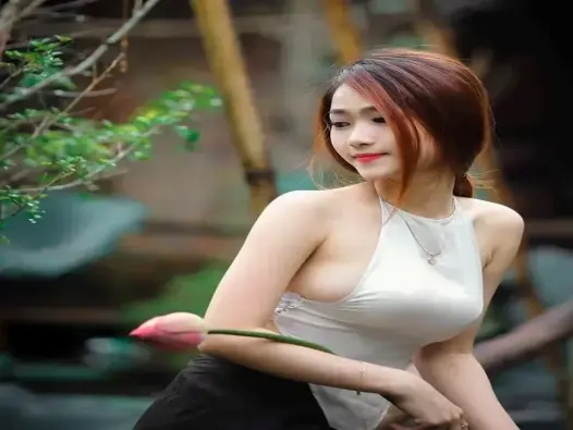 Tổng hợp 69+ ảnh nude, ảnh sex áo yếm hở vú, hở mông cực ngon