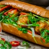 Bí ẩn về lượng calo trong một ổ bánh mì: Ăn sao cho ngon mà không lo tăng cân?