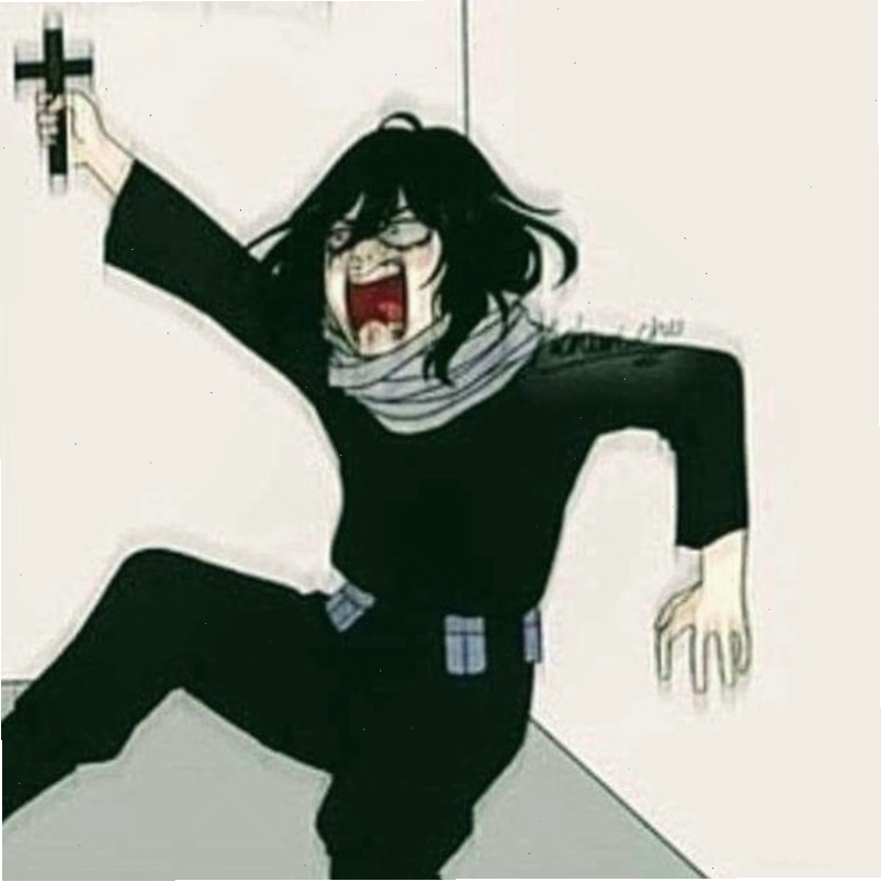 Anime cầm thánh giá meme