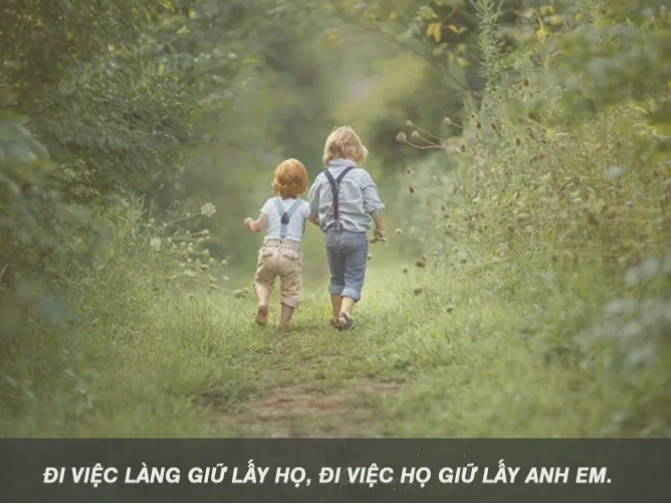 Bạn bè thân thiết như anh em