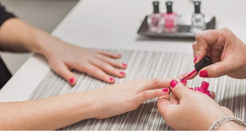 Bảng giá tham khảo các dịch vụ làm nail bình dân