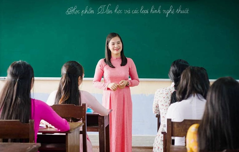 Ca dao tục ngữ về lòng biết ơn thầy cô: Kho tàng lời hay ý đẹp