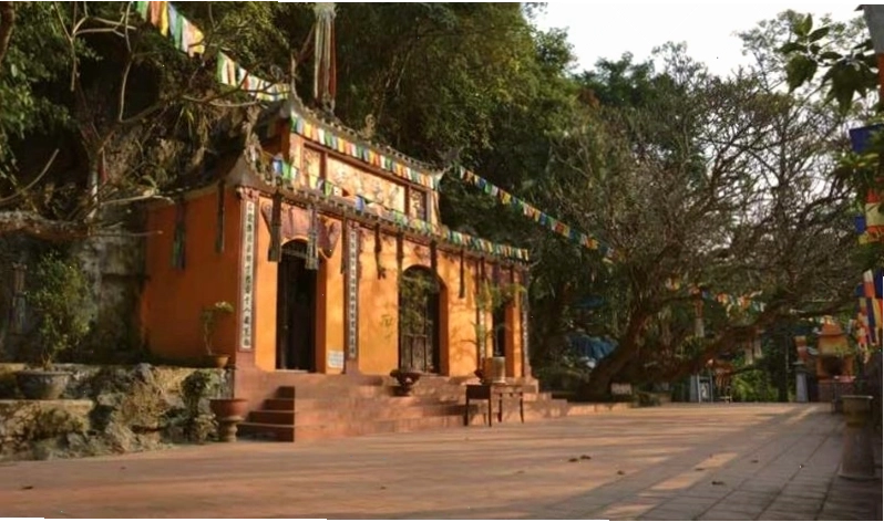 Chùa Giải Oan cầu bình an
