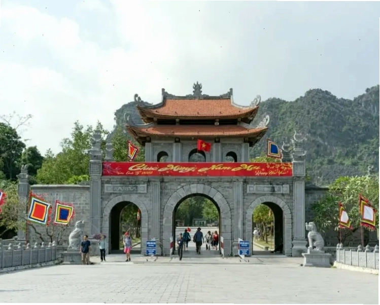 Cố đô Hoa Lư ở Tràng An là pháo đài phòng thủ của các vị vua thời xưa.