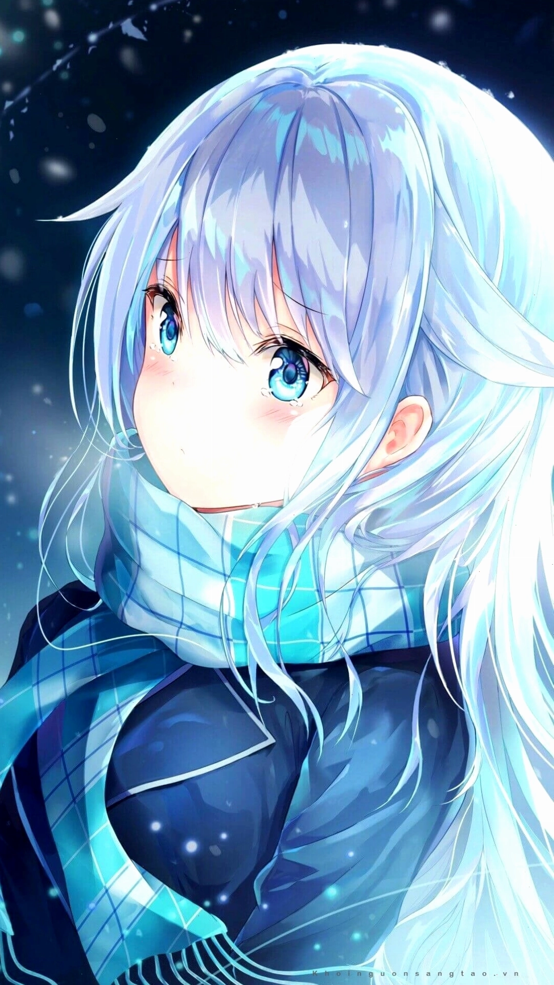 Cô gái anime tóc xanh dương với trang phục năng động