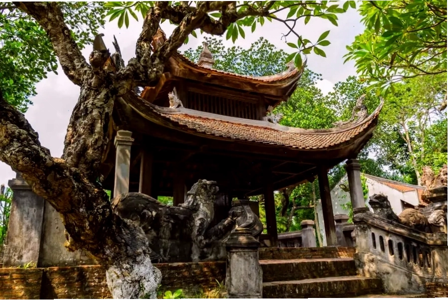 Đền Thượng tại khu di tích Thành Cổ Loa
