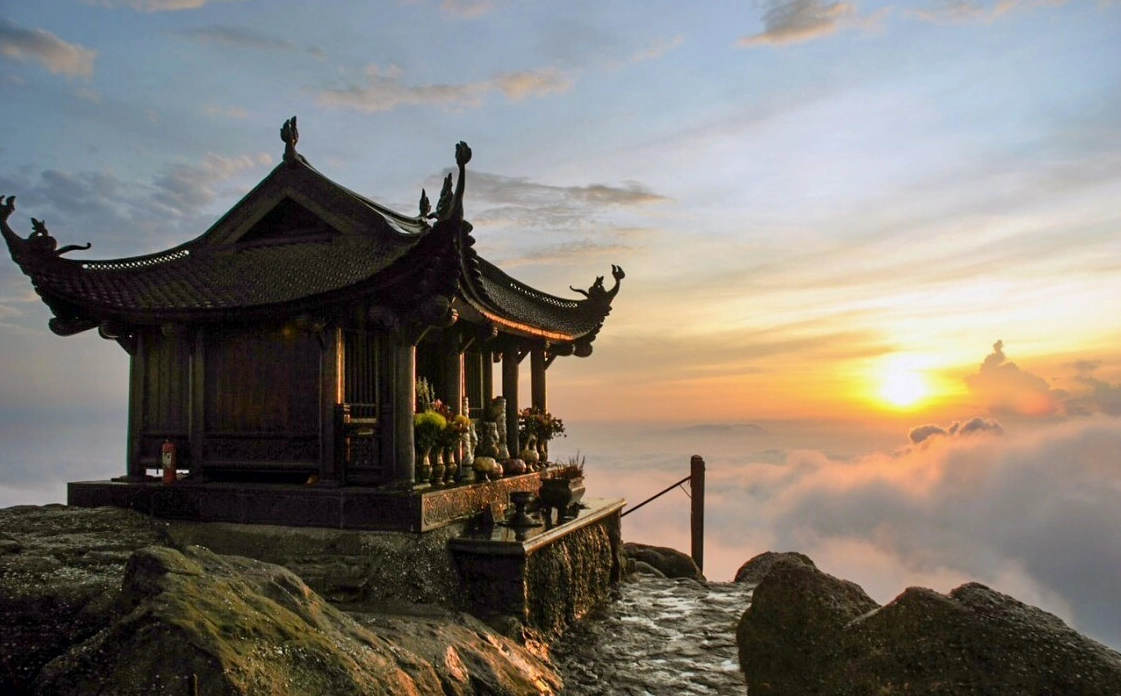 Di tích lịch sử Chùa Yên Tử Quảng Ninh: Hành trình khám phá và giá trị văn hóa