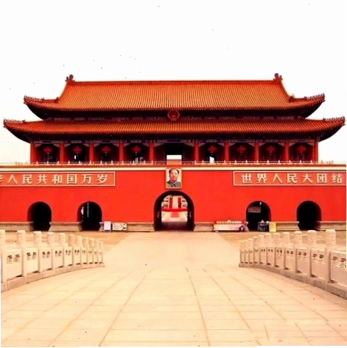 Đoạn Vạn Lý Trường Thành hùng vĩ dưới triều Minh, được xây dựng bằng gạch đá kiên cố