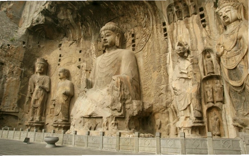 Hang đá Mạc Cao