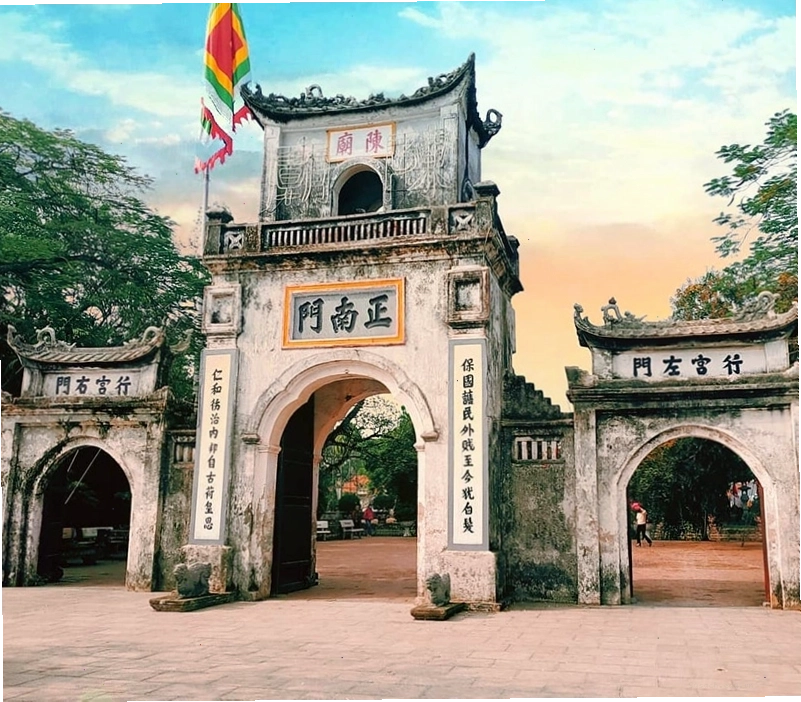 Hoa văn chạm trổ tinh xảo trên các công trình tại Đền Trần Nam Định