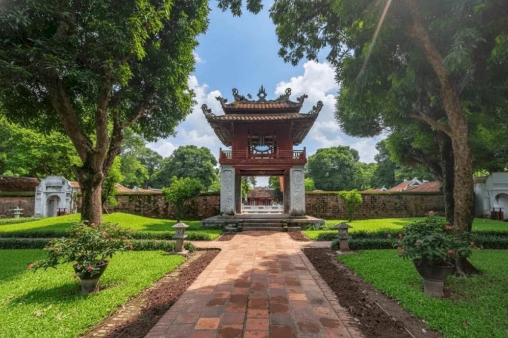Khám Phá 30 Di Tích Lịch Sử Việt Nam Cần Ghé Thăm