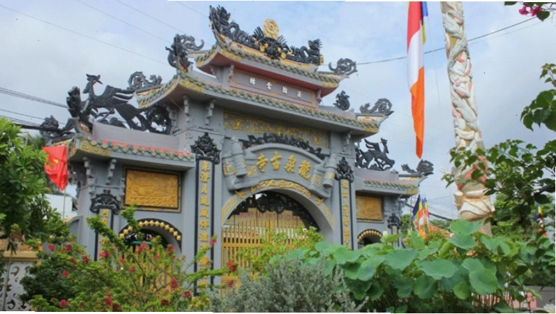 Không gian yên tĩnh tại Chùa Giác Hoa