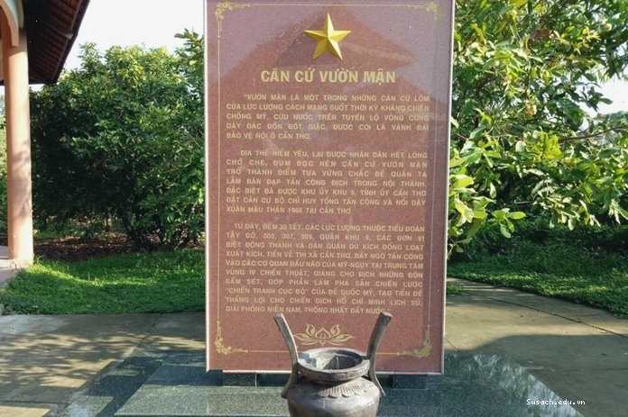 Không gian yên tĩnh tại Khu Di Tích Vườn Mận
