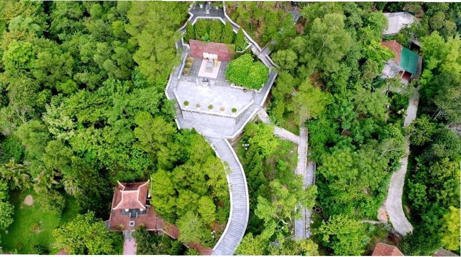 Khu di tích Tổng Bí thư Trần Phú - không gian trang nghiêm và cổ kính