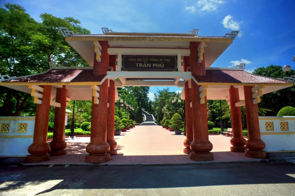 Khu mộ đồng chí Trần Phú - nơi tưởng niệm và tri ân
