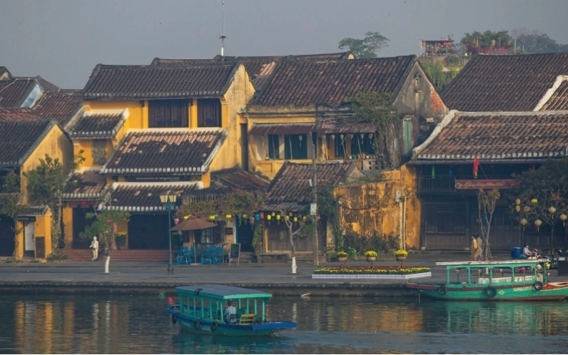 Khung cảnh Phố cổ Hội An với những ngôi nhà cổ kính