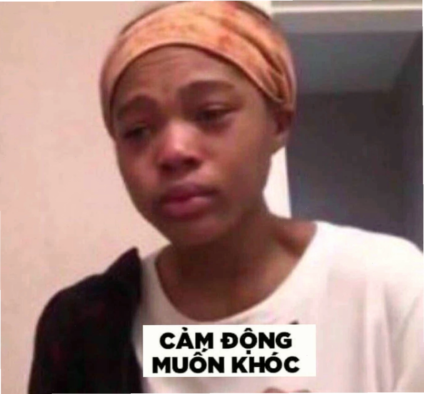 Meme anh da đen khóc vui nhộn