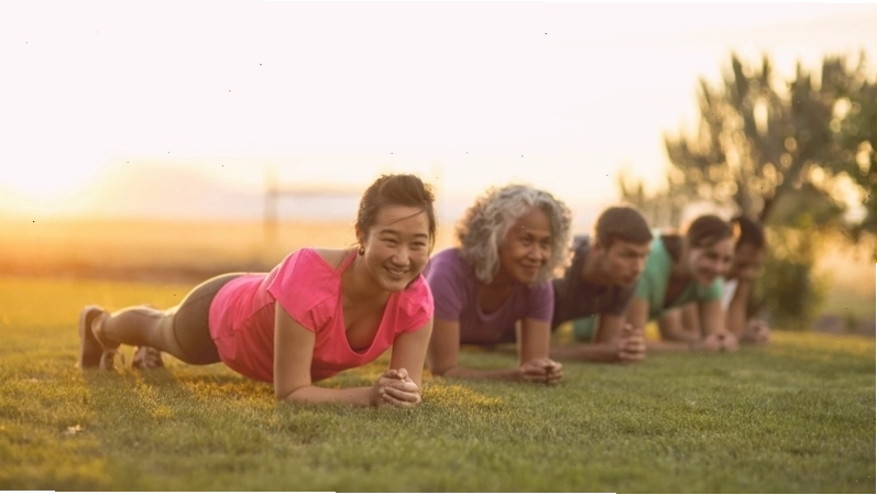 Minh họa tư thế plank cơ bản giúp đốt cháy calo hiệu quả