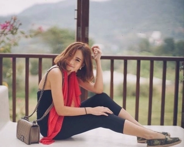 Nara Sai - Gái đẹp Thái Lan với phong cách trẻ trung