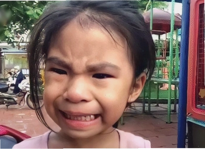 Thánh meme vừa khóc vừa cười với biểu cảm gây sốt mạng xã hội