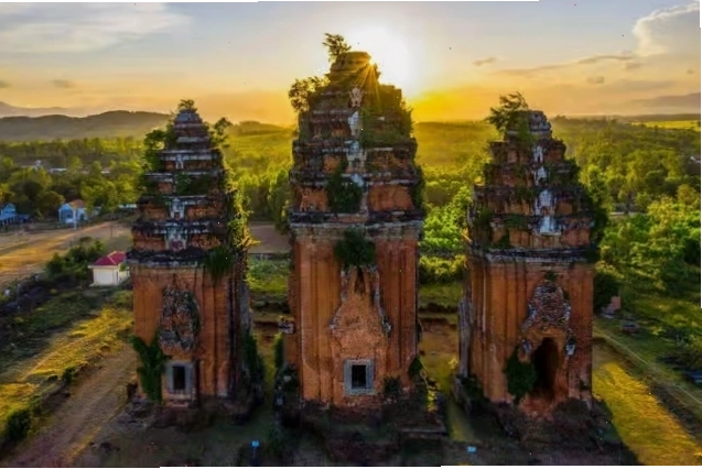 Tháp Dương Long - Di sản kiến trúc Chăm Pa tại Bình Định