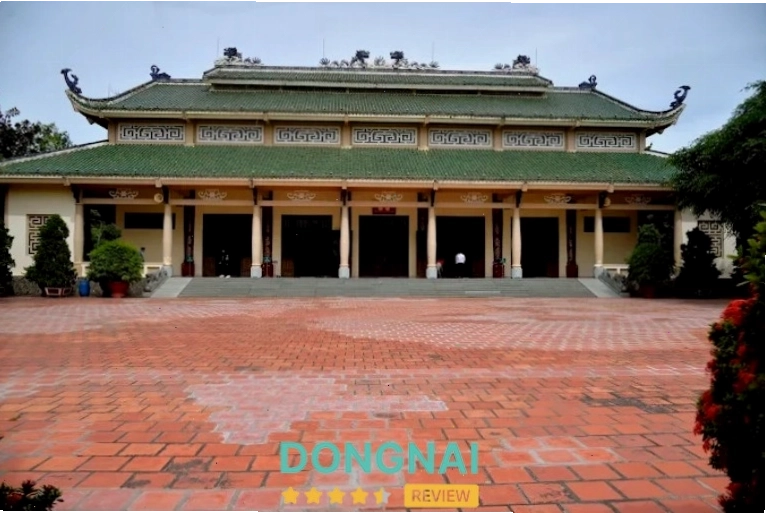 Văn miếu Trấn Biên