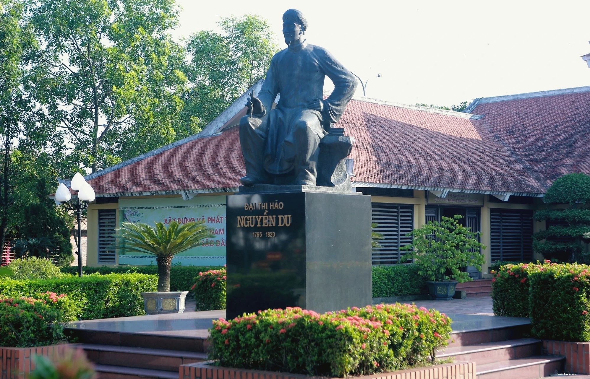 Vẻ đẹp thanh bình tại Khu Di tích Quốc gia đặc biệt Đại thi hào Nguyễn Du