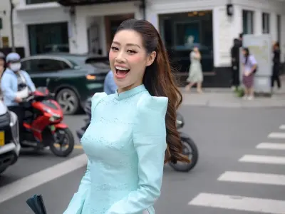 Cận cảnh vẻ đẹp của Khánh Vân qua bộ ảnh mới nhất