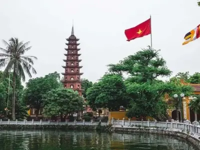 Chùa Trấn Quốc – Di tích lịch sử nổi tiếng giữa lòng Hà Nội