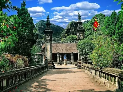 Khám phá vẻ đẹp lịch sử kỳ vĩ tại Cố đô Hoa Lư Ninh Bình