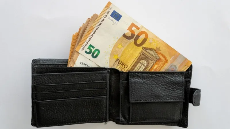 Một số lưu ý khi đổi tiền Euro sang tiền Việt Nam 2