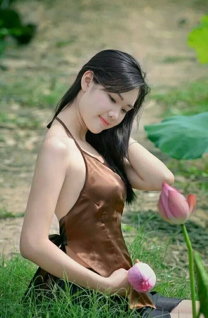 ảnh sex áo yếm 37